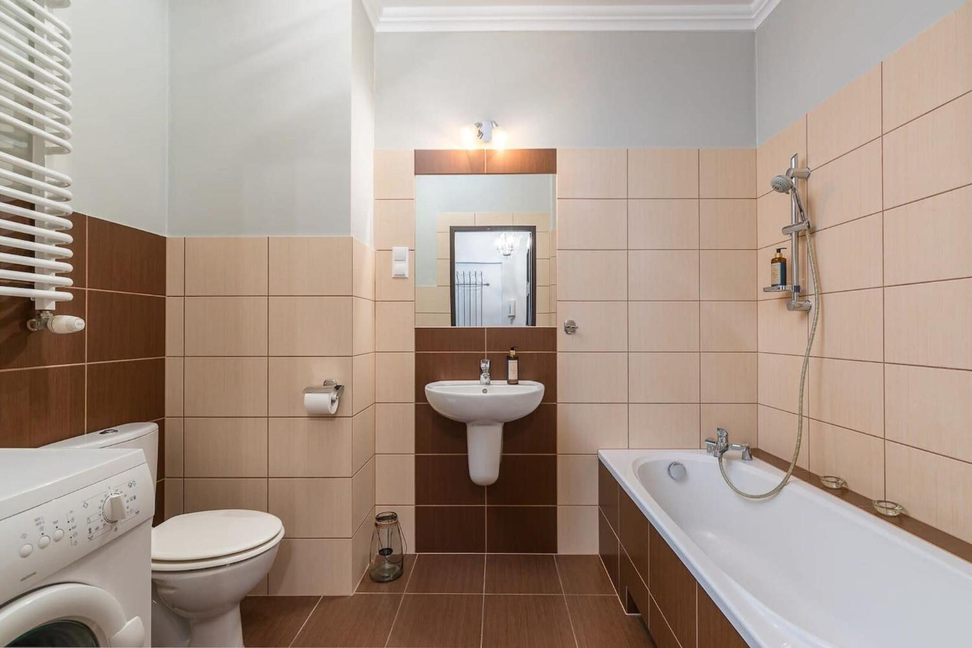 Rent Like - Slominskiego 5 *